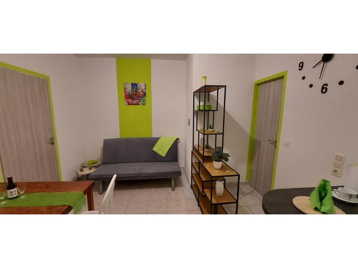 Blue Sea Vir Apartments Luaran gambar
